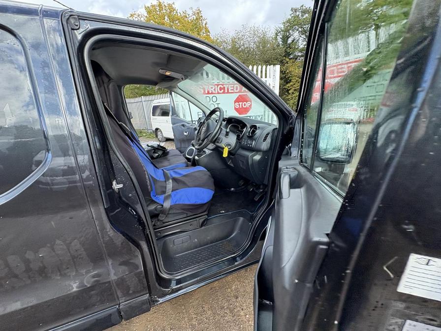 Used Vauxhall Vivaro 2016 for sale - 76745807: Photo 8