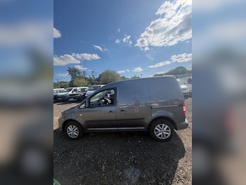 Used Volkswagen Caddy 2016 for sale - 79486246: Photo