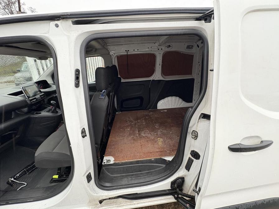 Used Peugeot Partner 2020 for sale - 76851399: Photo 3