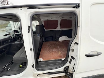 Used Peugeot Partner 2020 for sale - 76851399: Photo