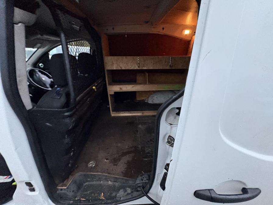 Used Peugeot Partner 2017 for sale - 76459509: Photo 11