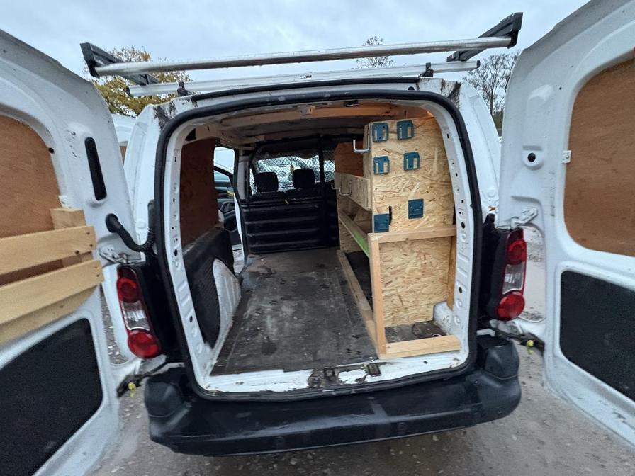 Used Peugeot Partner 2017 for sale - 76459509: Photo 12