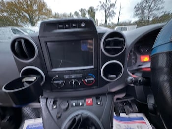 Used Peugeot Partner 2017 for sale - 76459509: Photo