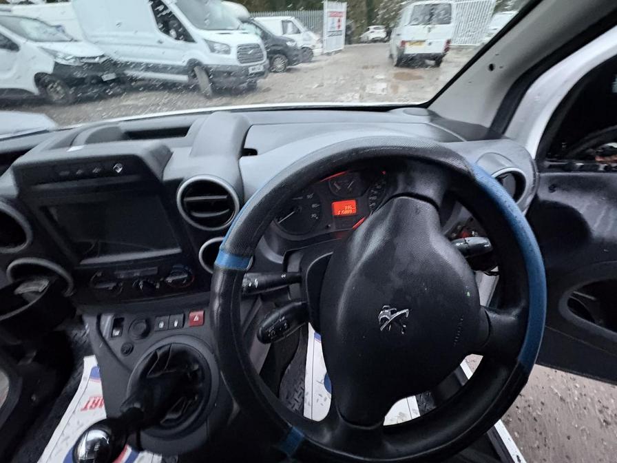 Used Peugeot Partner 2017 for sale - 76459509: Photo 4