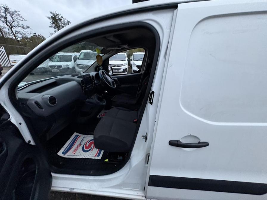 Used Peugeot Partner 2017 for sale - 76459509: Photo 8