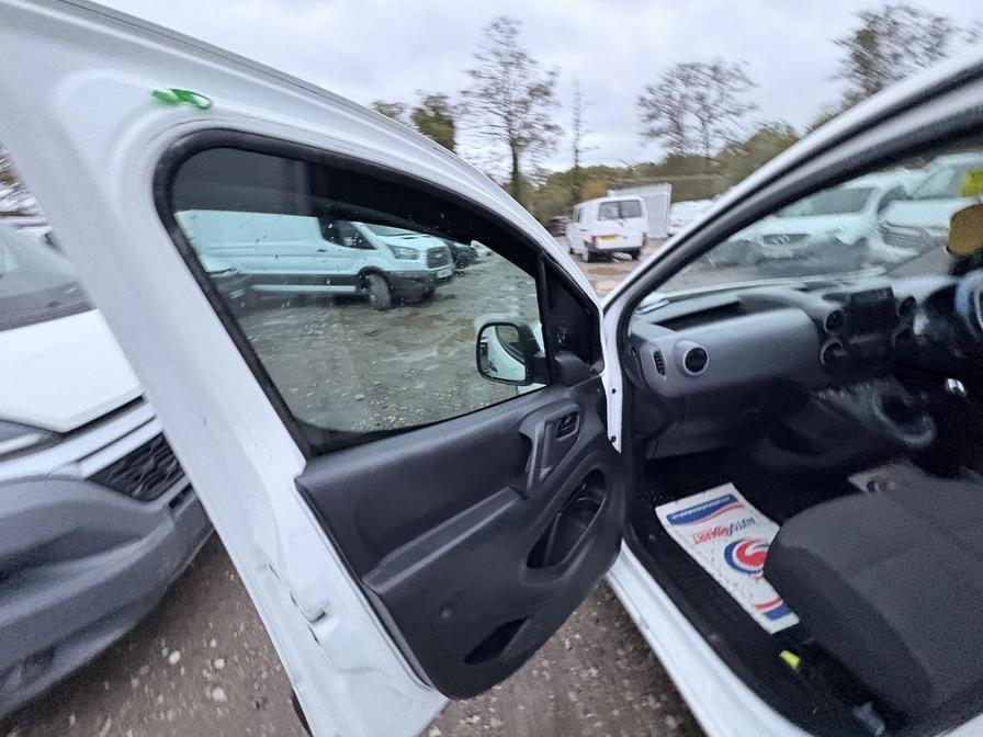 Used Peugeot Partner 2017 for sale - 76459509: Photo 9