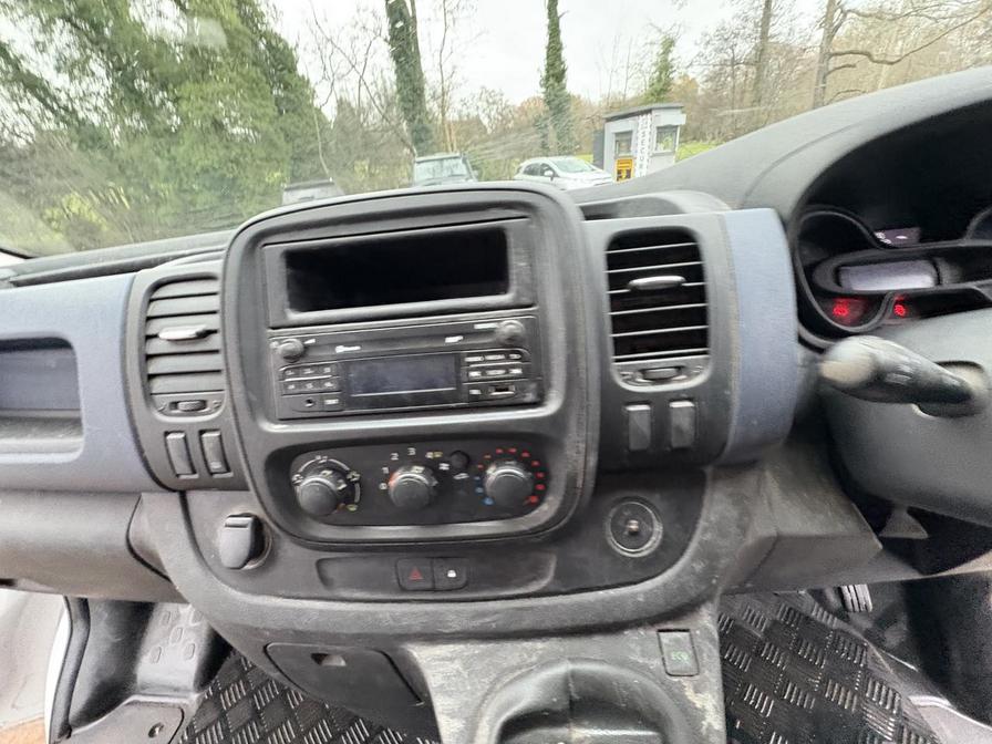 Used Vauxhall Vivaro 2016 for sale - 76851548: Photo 16