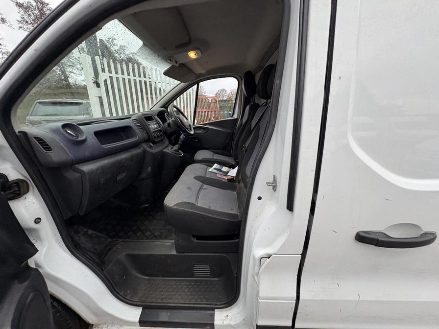 Used Vauxhall Vivaro 2016 for sale - 76851548: Photo 5
