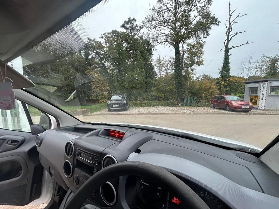 Used Peugeot Partner 2017 for sale - 76315959: Photo 10