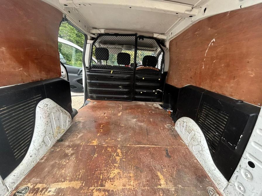 Used Peugeot Partner 2017 for sale - 76315959: Photo 12