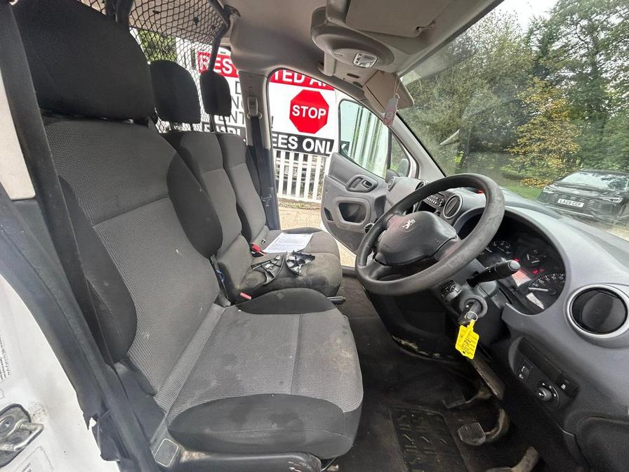 Used Peugeot Partner 2017 for sale - 76315959: Photo 20