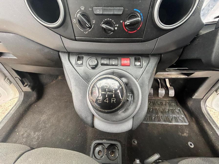 Used Peugeot Partner 2017 for sale - 76315959: Photo 21