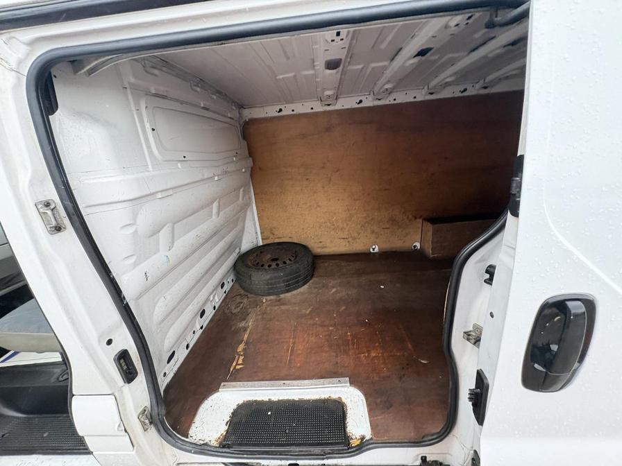 Used Renault Trafic 2005 for sale - 77577009: Photo 13