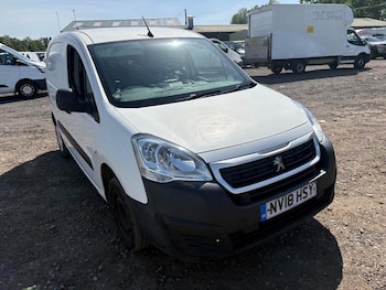Used Peugeot Partner 2018 for sale - 78690010: Photo