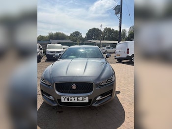 Used Jaguar XE 2017 for sale - 79339176: Photo