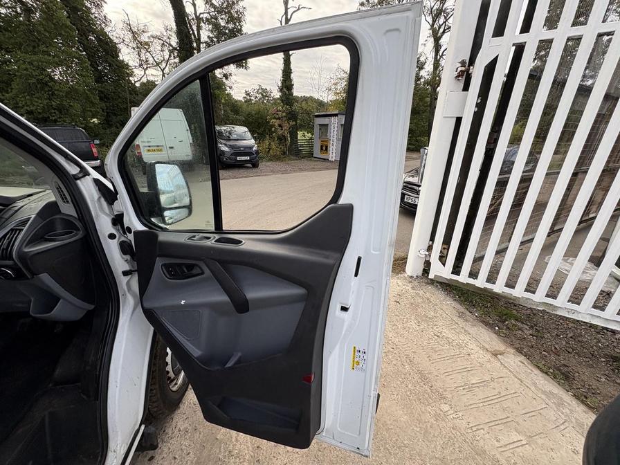 Used Ford Transit Custom 2017 for sale - 76310045: Photo 17