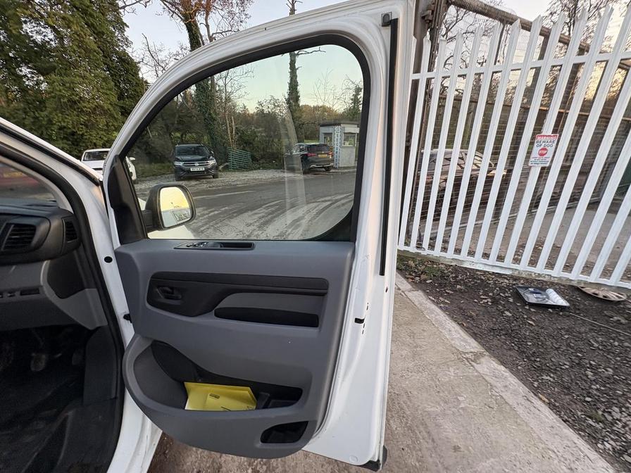 Used Vauxhall Vivaro 2022 for sale - 78035846: Photo 18