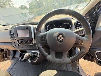 Used Renault Trafic 2017 for sale - 78730127: Photo