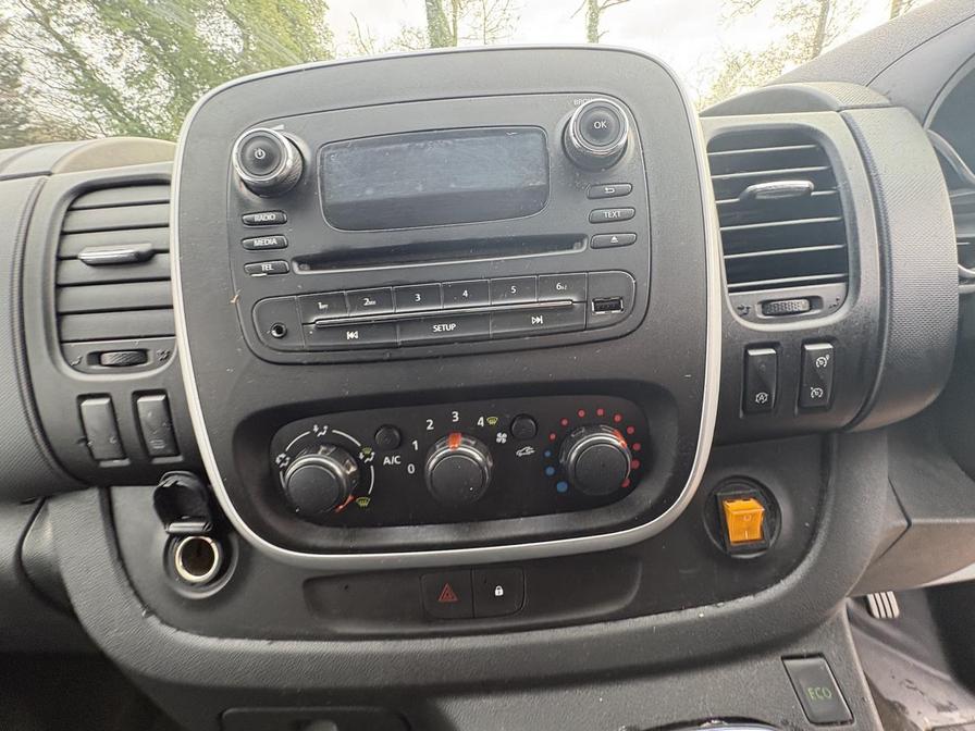 Used Vauxhall Vivaro 2015 for sale - 77500051: Photo 11