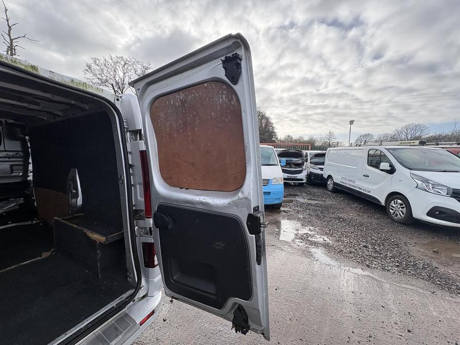 Used Vauxhall Vivaro 2015 for sale - 77500051: Photo 13