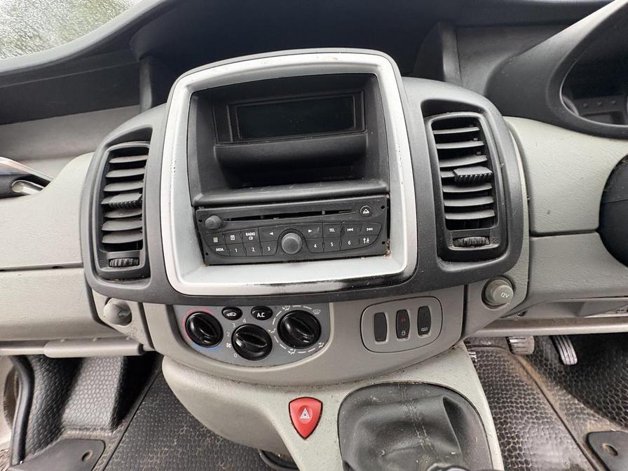 Used Vauxhall Vivaro 2014 for sale - 77540383: Photo 2