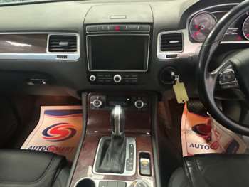 Used Volkswagen Touareg 2015 for sale - 74633410: Photo