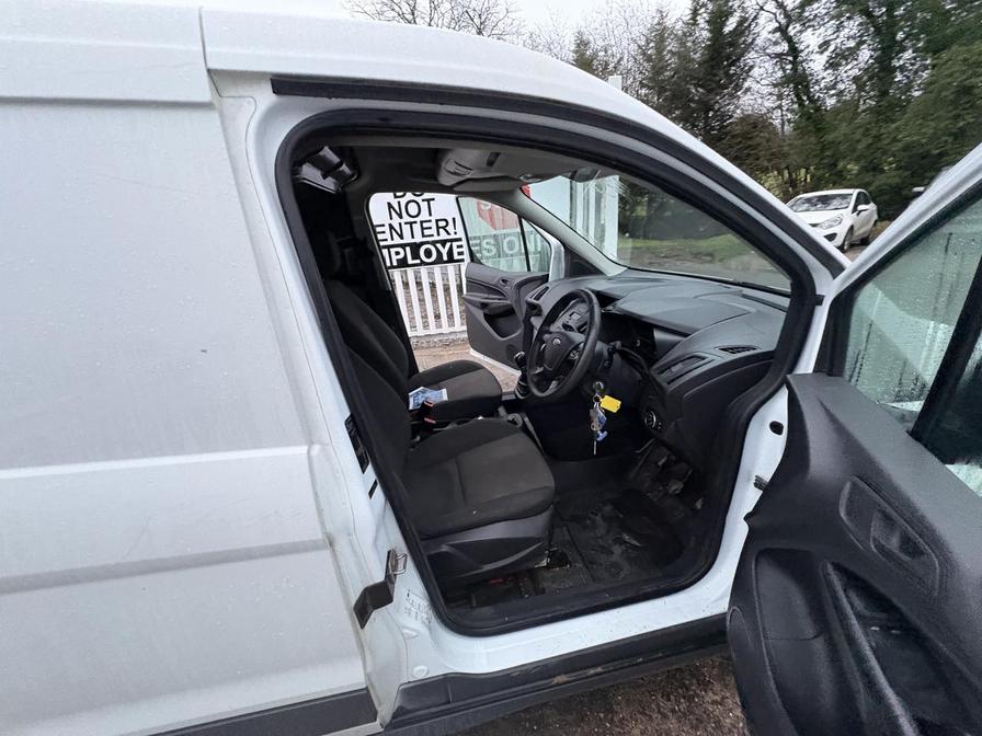 Used Ford Transit Connect 2017 for sale - 77316260: Photo 19