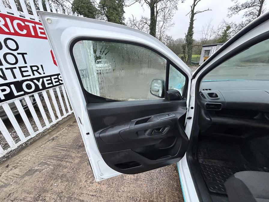 Used Peugeot Partner 2021 for sale - 77043740: Photo 11