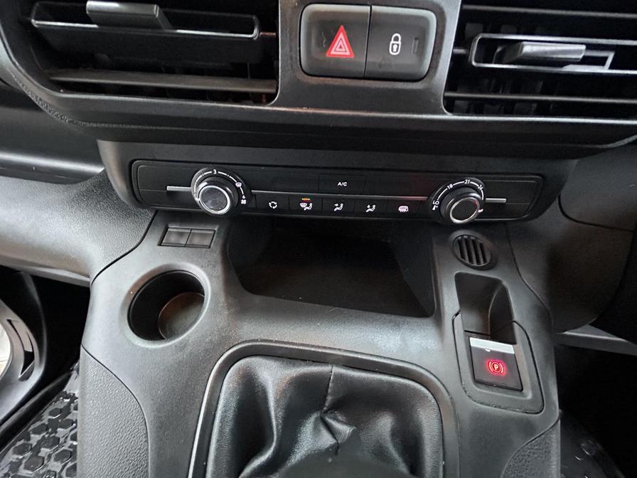 Used Peugeot Partner 2021 for sale - 77043740: Photo 19