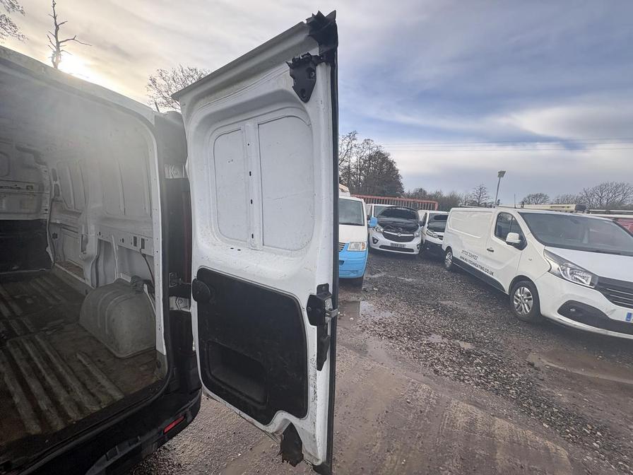 Used Vauxhall Vivaro 2019 for sale - 77401515: Photo 11