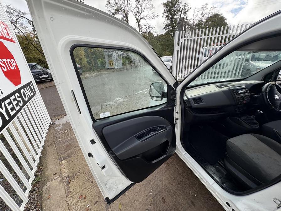 Used Fiat Doblo 2018 for sale - 76339094: Photo 12