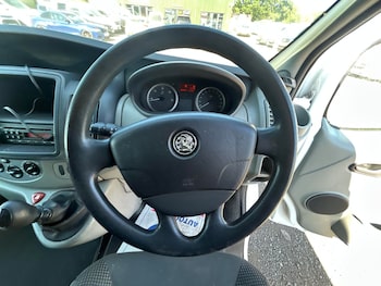 Used Vauxhall Vivaro 2010 for sale - 75615366: Photo