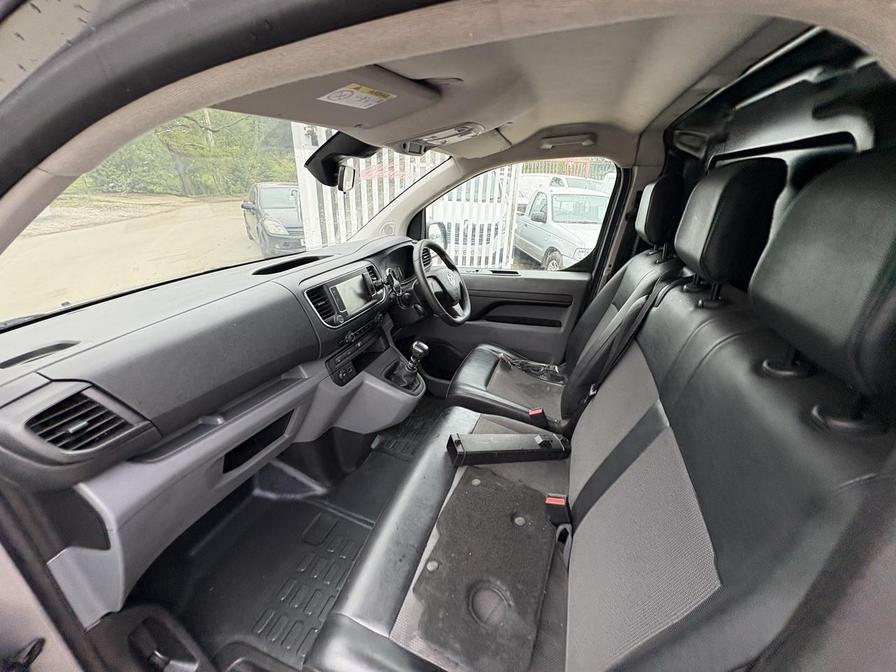 Used Vauxhall Vivaro 2020 for sale - 76624311: Photo 12