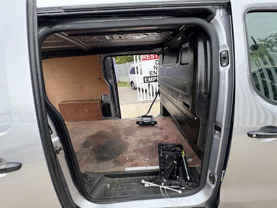 Used Vauxhall Vivaro 2020 for sale - 76624311: Photo 20