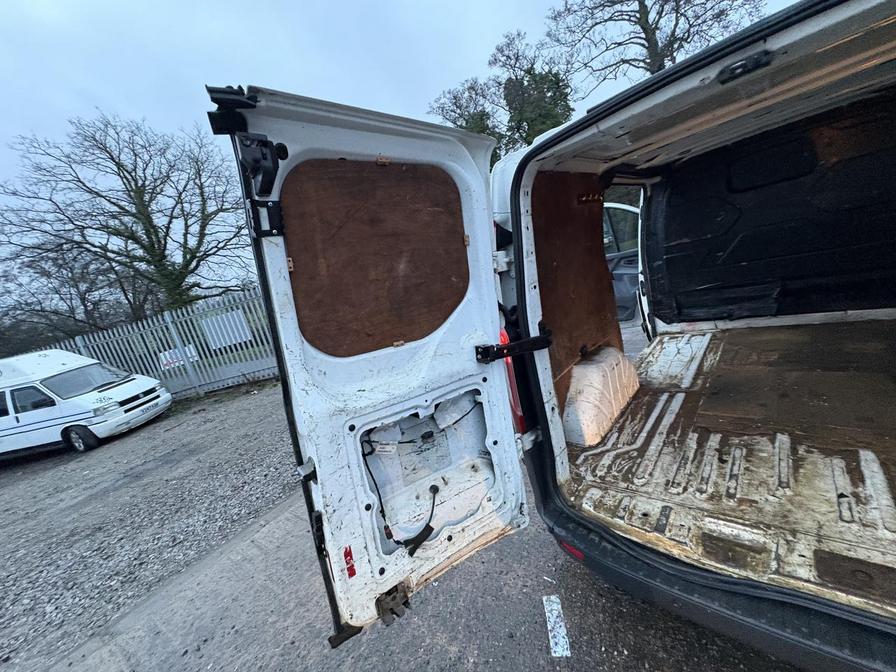 Used Ford Transit Custom 2015 for sale - 77308063: Photo 10