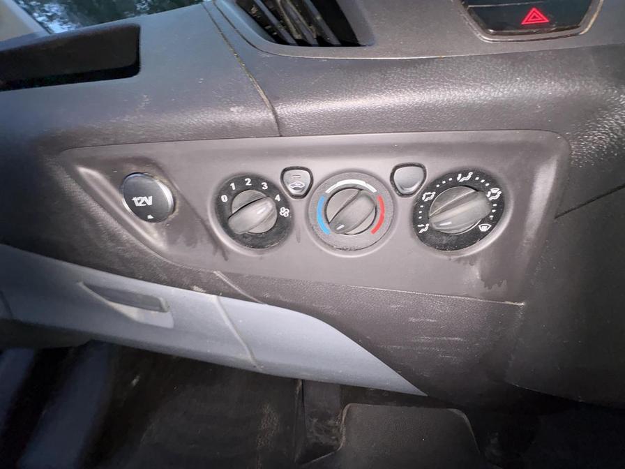 Used Ford Transit Custom 2015 for sale - 77308063: Photo 2