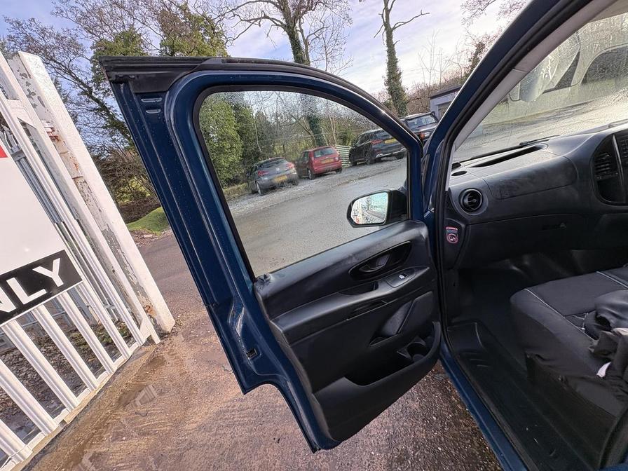 Used Mercedes-Benz Vito 2017 for sale - 77308057: Photo 16