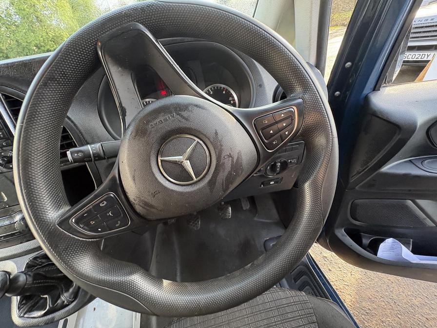 Used Mercedes-Benz Vito 2017 for sale - 77308057: Photo 17