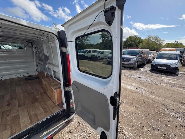 Used Vauxhall Vivaro 2014 for sale - 76261867: Photo 17