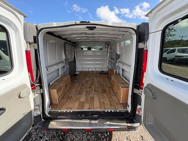 Used Vauxhall Vivaro 2014 for sale - 76261867: Photo 5