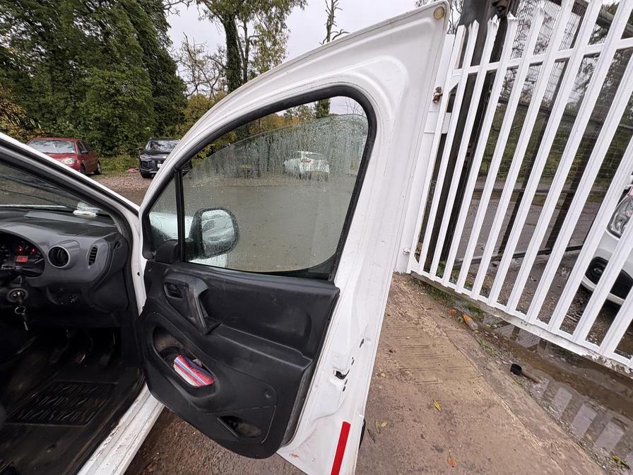 Used Peugeot Partner 2011 for sale - 76339092: Photo 16