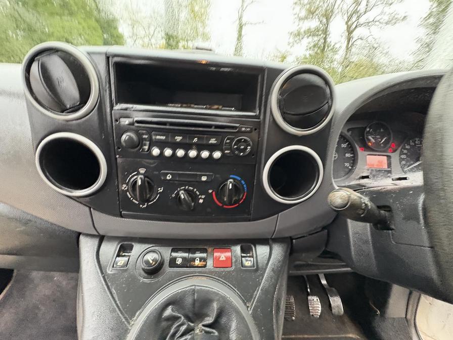 Used Peugeot Partner 2011 for sale - 76339092: Photo 7