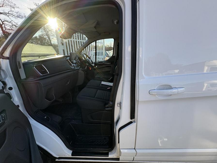 Used Ford Transit Custom 2019 for sale - 76661550: Photo 4