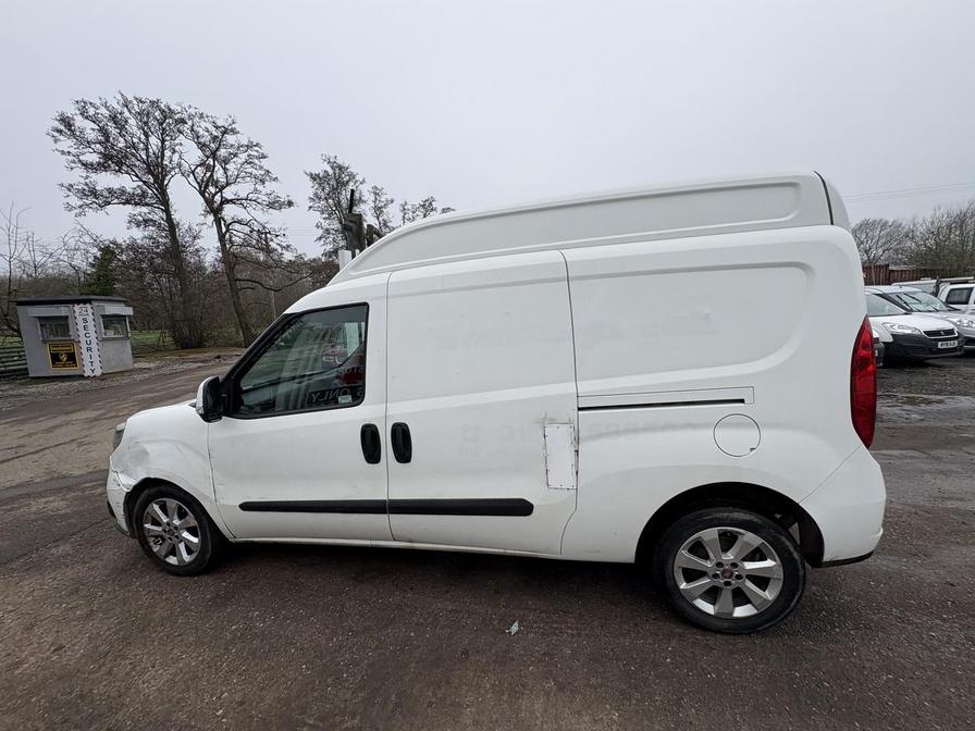 Used Fiat Doblo 2017 for sale - 77810724: Photo 10