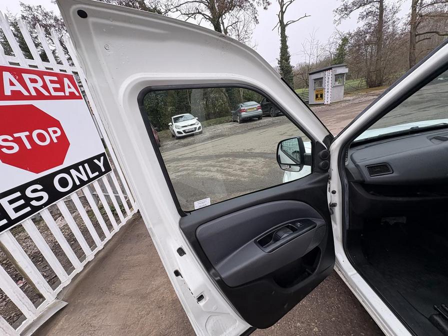 Used Fiat Doblo 2017 for sale - 77810724: Photo 13