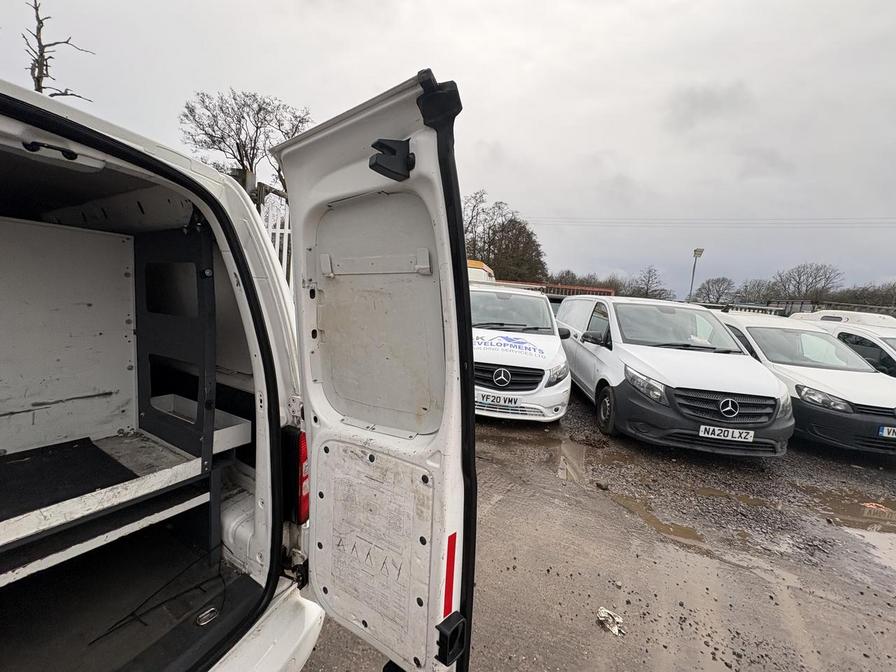 Used Volkswagen Caddy Maxi 2014 for sale - 77932953: Photo 15