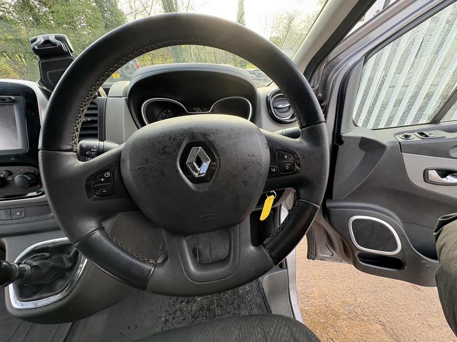 Used Renault Trafic 2018 for sale - 76459508: Photo 11