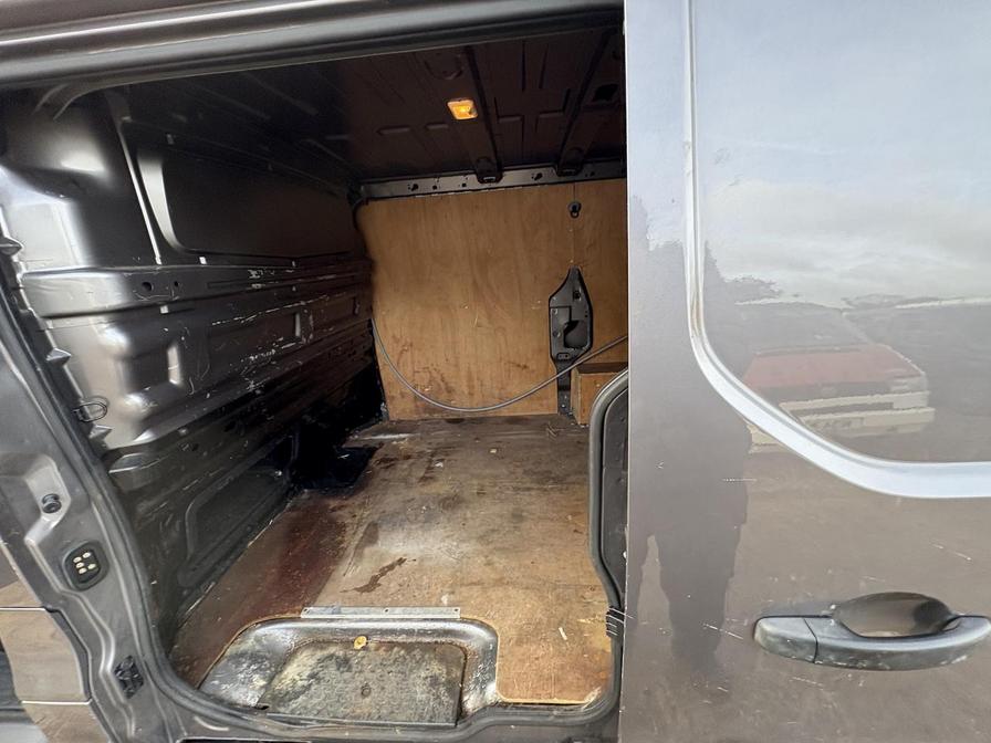 Used Renault Trafic 2018 for sale - 76459508: Photo 16