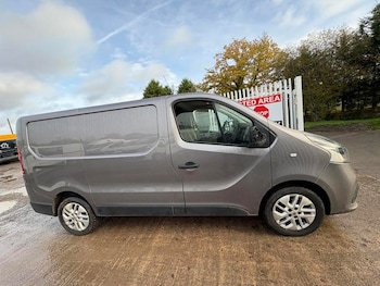 Used Renault Trafic 2018 for sale - 76459508: Photo