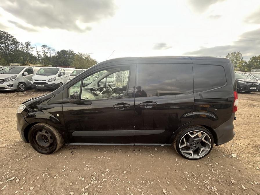 Used Ford Transit Courier 2016 for sale - 76248783: Photo 5